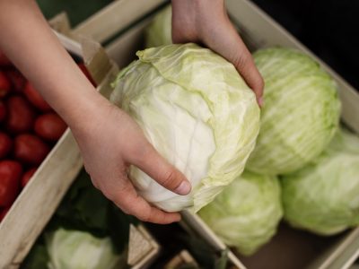close-up-delicious-organic-cabbage (1)